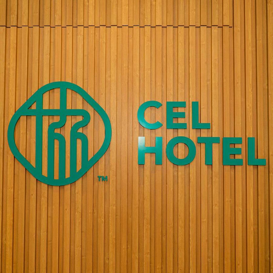 Cel Hotel Skudai Eksteriør billede