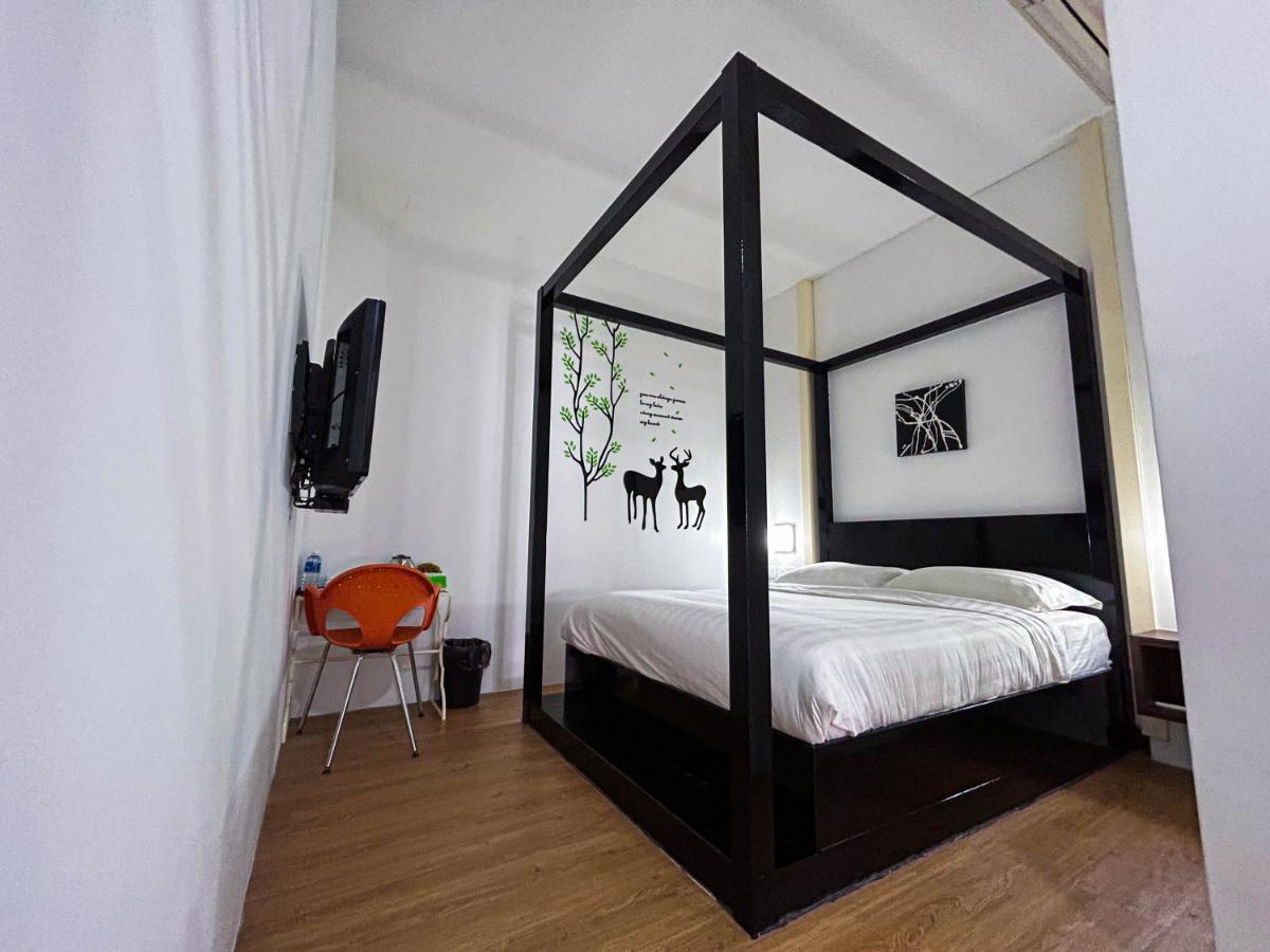 Cel Hotel Skudai Eksteriør billede