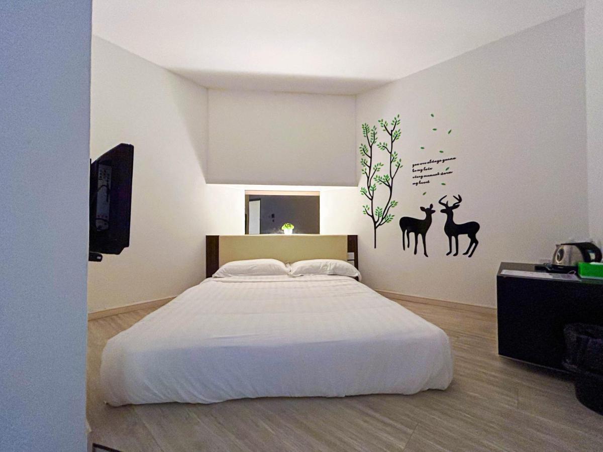 Cel Hotel Skudai Eksteriør billede