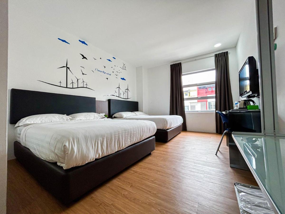 Cel Hotel Skudai Eksteriør billede